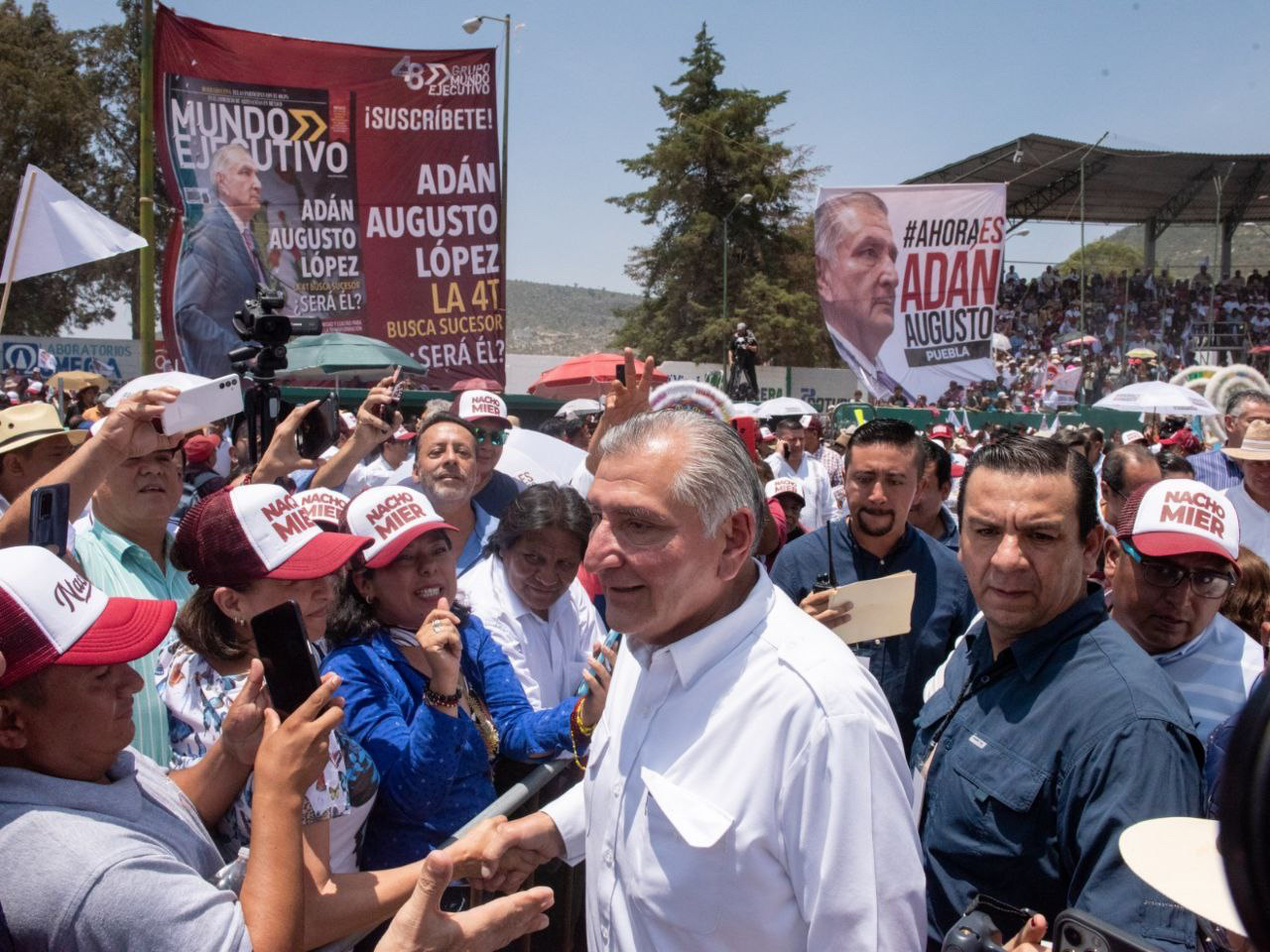 Anuncia en Tecamachalco su renuncia a la Segob: Adán Augusto López.