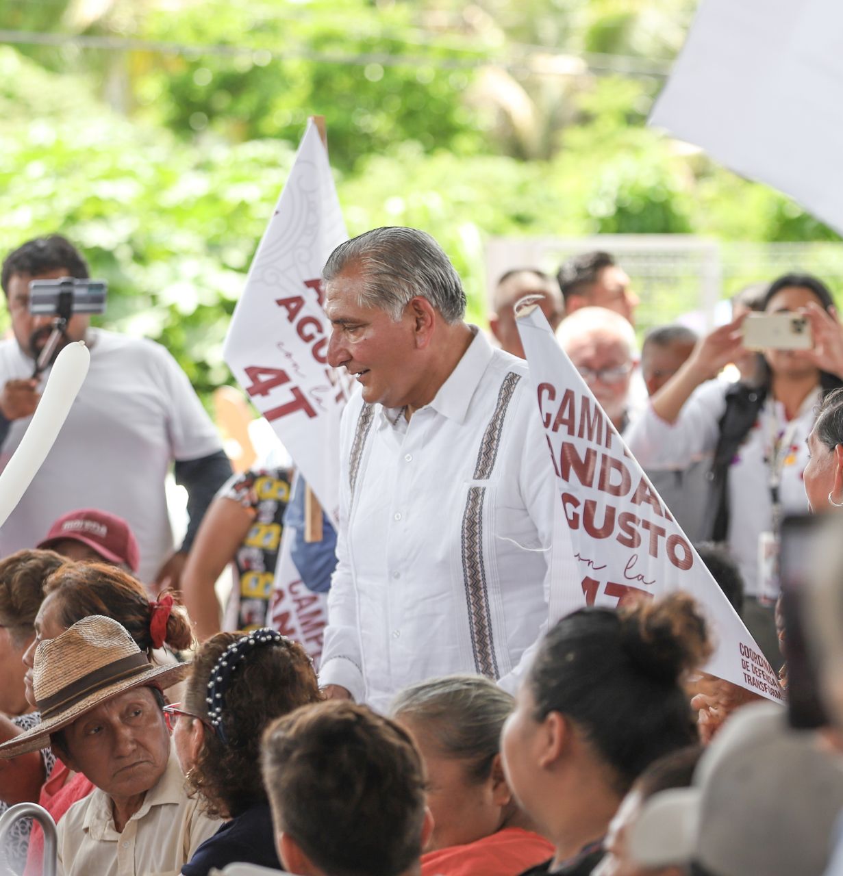 “Es tiempo del sureste mexicano, y van a seguir soplando en el país vientos de esta región”, señala Adán Augusto López Hernández