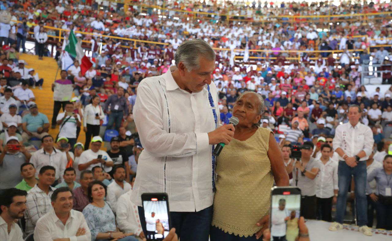 El presidente Andrés Manuel López Obrador sí tiene un consentido: el pueblo de México, afirma Adán Augusto López Hernández