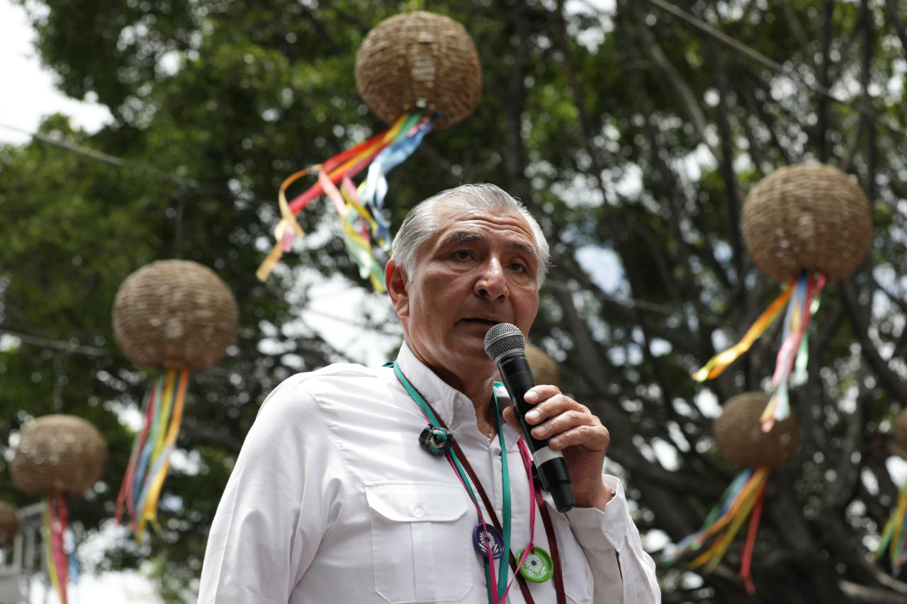 Se valen discrepancias en la Cuarta Transformación, pero no meterse el pie entre compañeros, sostiene Adán Augusto López Hernández