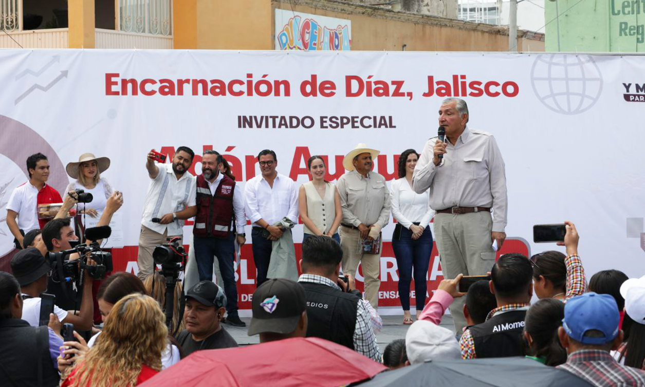 Adán Augusto López Hernández se dice confiado, sereno y seguro de ganar la encuesta y convertirse en el próximo Coordinador Nacional para la Defensa de la Cuarta Transformación