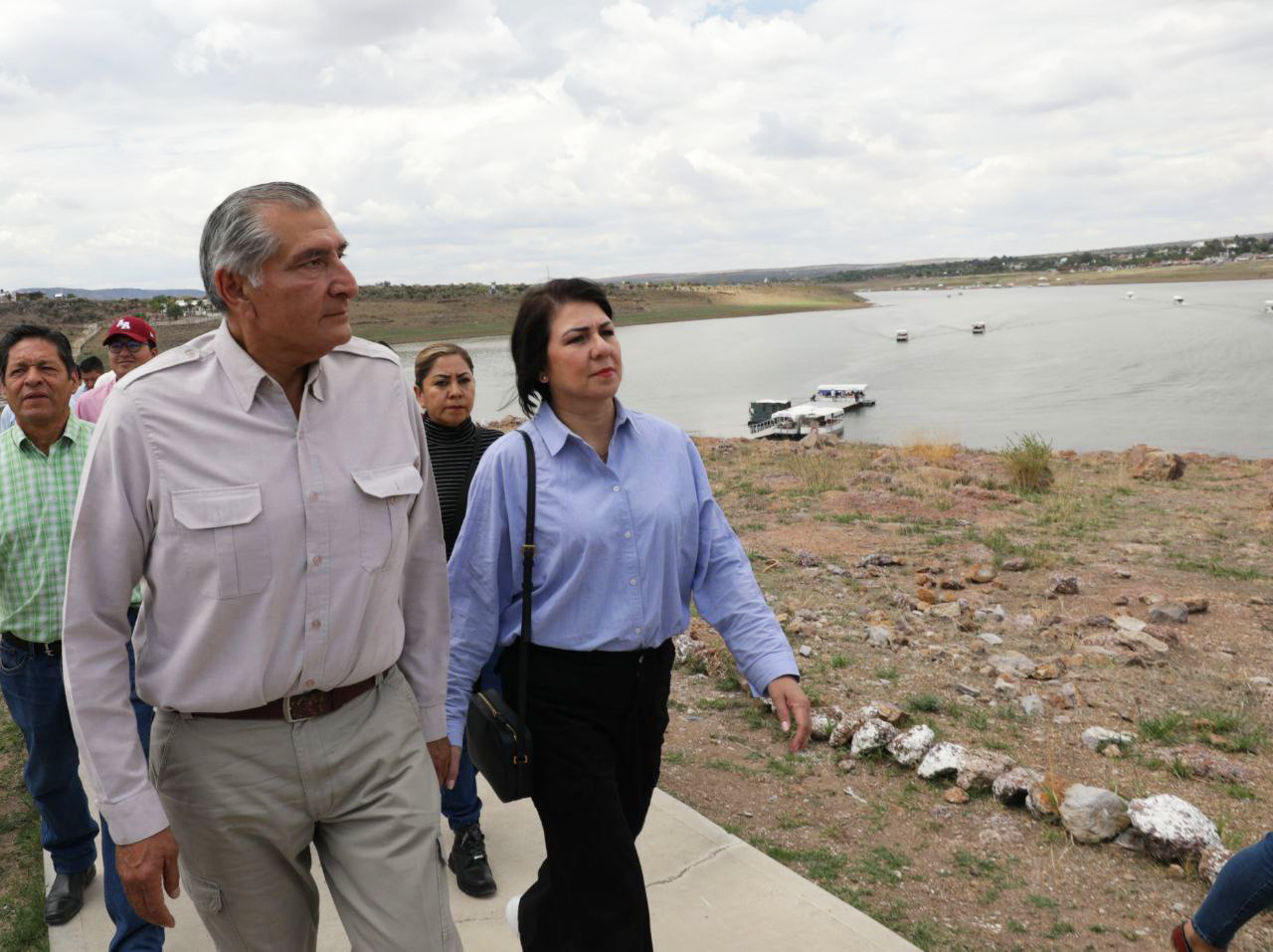 Reconoce Adán Augusto López Hernández “altura de miras” de Ricardo Monreal, por retirar su propuesta de casa encuestadora en el proceso de conocer al delegado nacional de Morena