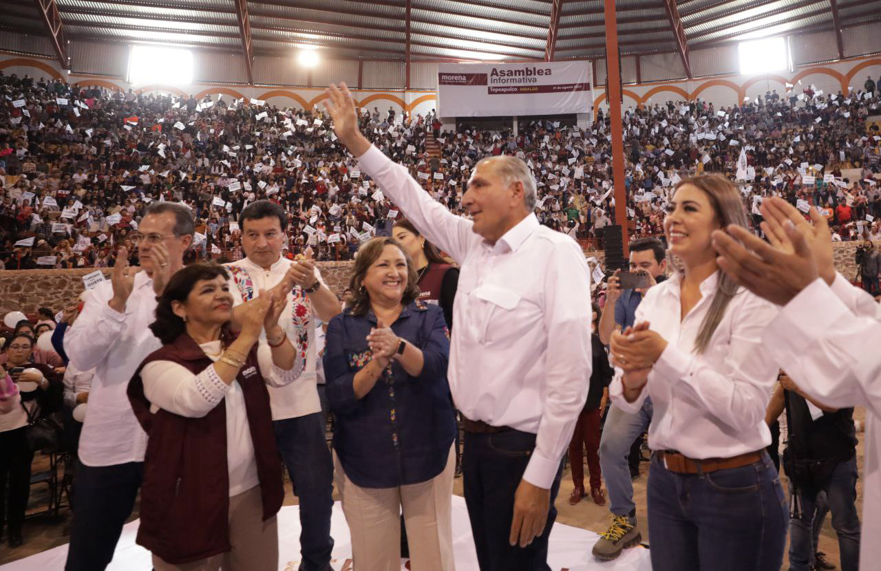 Adán Augusto López Hernández confía en ganar el proceso interno de Morena, y piensa ya en la segunda etapa de la Cuarta Transformación