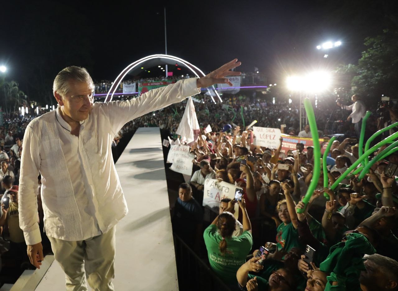 Concede pueblo tabasqueño a Adán Augusto López Hernández autorización para buscar la presidencia de la República