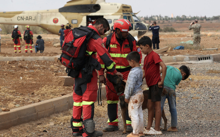 Marruecos acelera tareas de rescate ante previsiones de lluvia y temor a réplicas