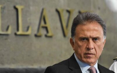 Yunes Márquez sorprende al votar con Morena y apoya la reforma judicial