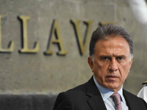 Yunes Márquez sorprende al votar con Morena y apoya la reforma judicial