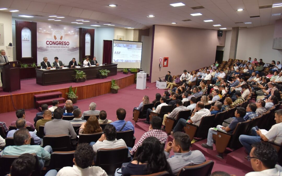 Capacitan Congreso de Veracruz y ASF a ayuntamientos en fiscalización
