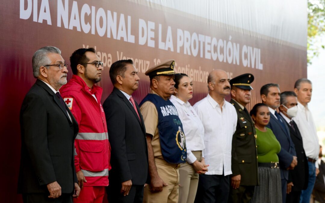 Asiste Presidente Municpal de Xalapa Alberto Islas a conmemoración del Día Nacional de la Protección Civil