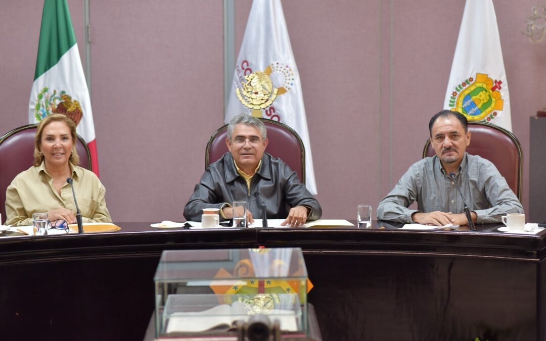 Entrevista Comisión a aspirantes a la Contraloría Interna del Congreso