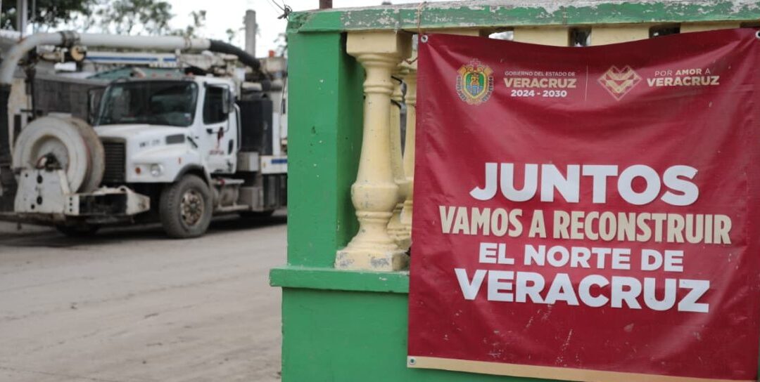 Equipos vactor de CAEV liberan drenajes y facilitan limpieza en colonias de Poza Rica