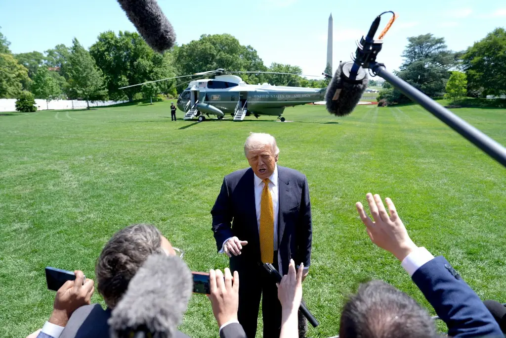 Trump hace escala en Alaska rumbo a China; ¿qué ejecutivos de empresas lo acompañan?