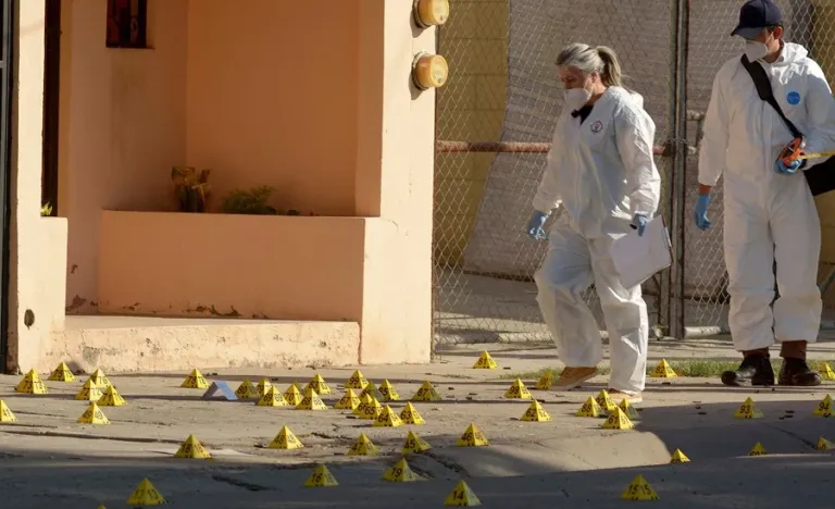 El cantante de regional mexicano Adán R. es asesinado a balazos en Sinaloa